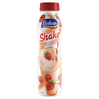 Shake cocktail with strawberries