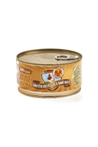 Stewed chicken in its own juice, sterilized canned food
