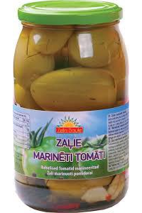 Green tomatoes in marinade