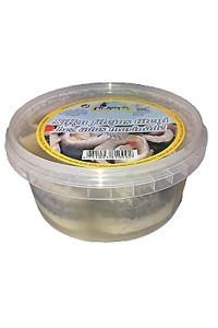 Marinated herring rolls skinless