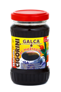 Soluble chicory with wild roses in glass jar