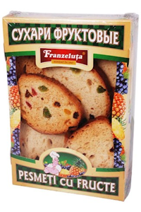 Rusks with fruits